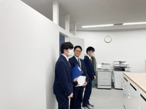 浜松学芸高等学校の学生さん3名が来社されました。